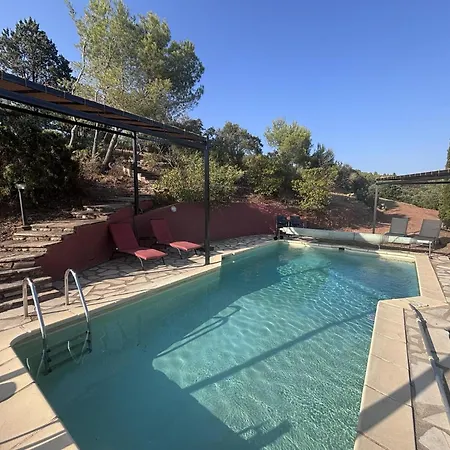 Holiday home Inviting In Pierrerue (Herault)